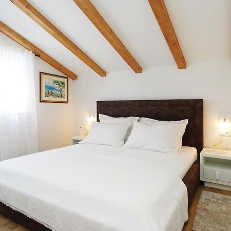 Lovely Home In Sibenik With Wifi ภายนอก รูปภาพ