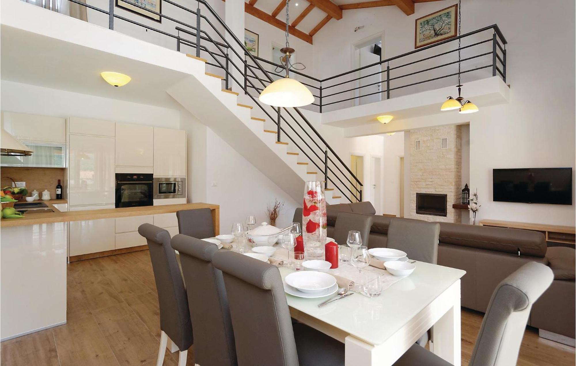 Lovely Home In Sibenik With Wifi ภายนอก รูปภาพ