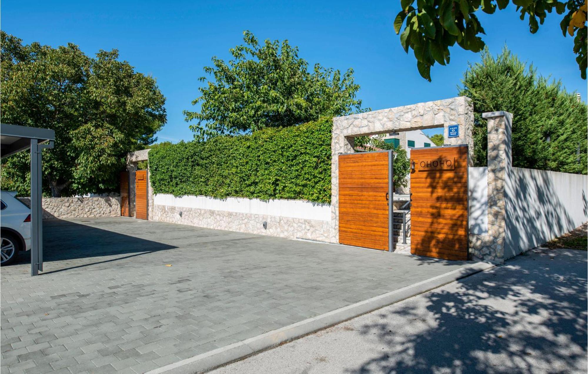 Lovely Home In Sibenik With Wifi ภายนอก รูปภาพ