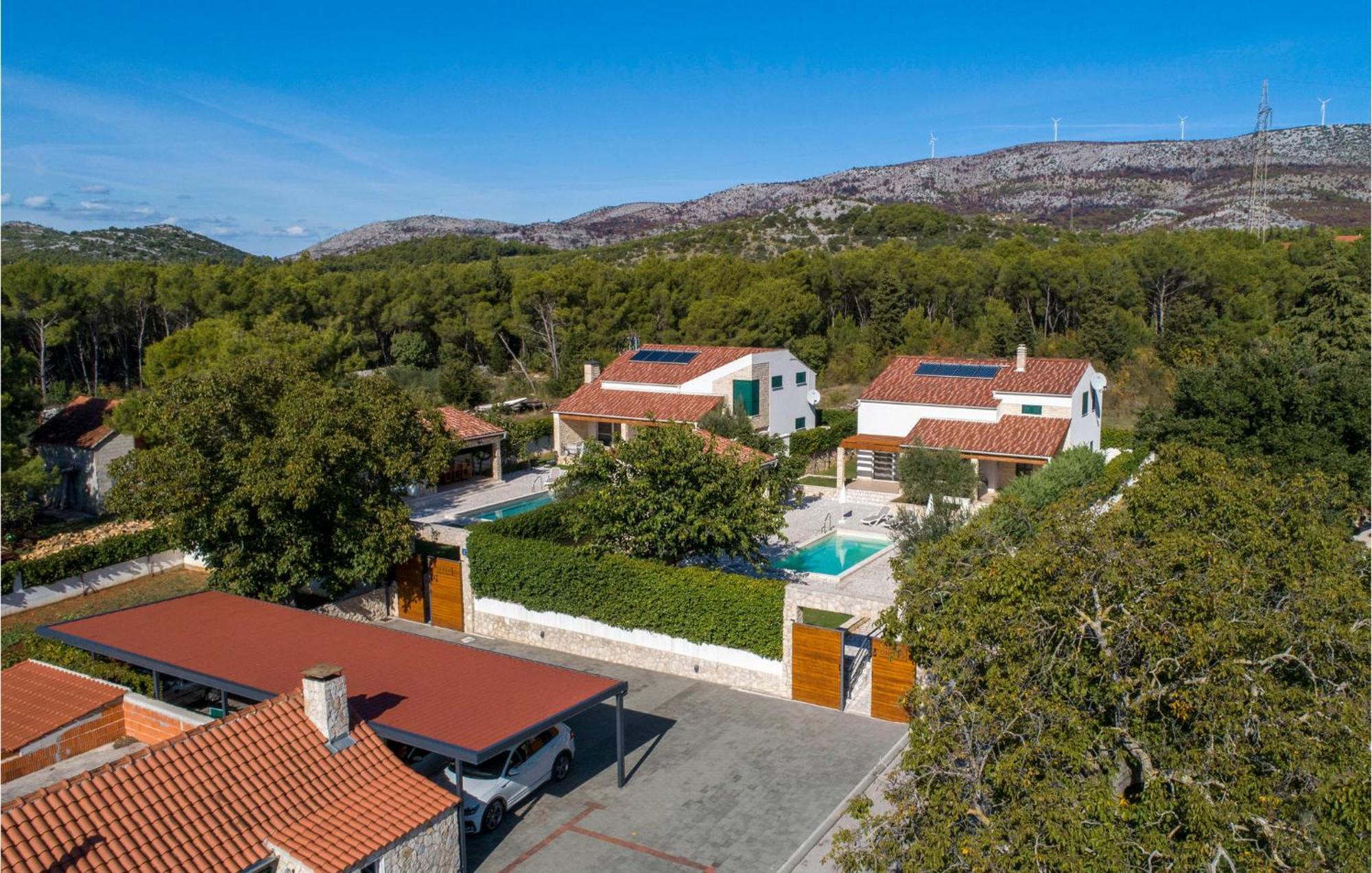 Lovely Home In Sibenik With Wifi ภายนอก รูปภาพ