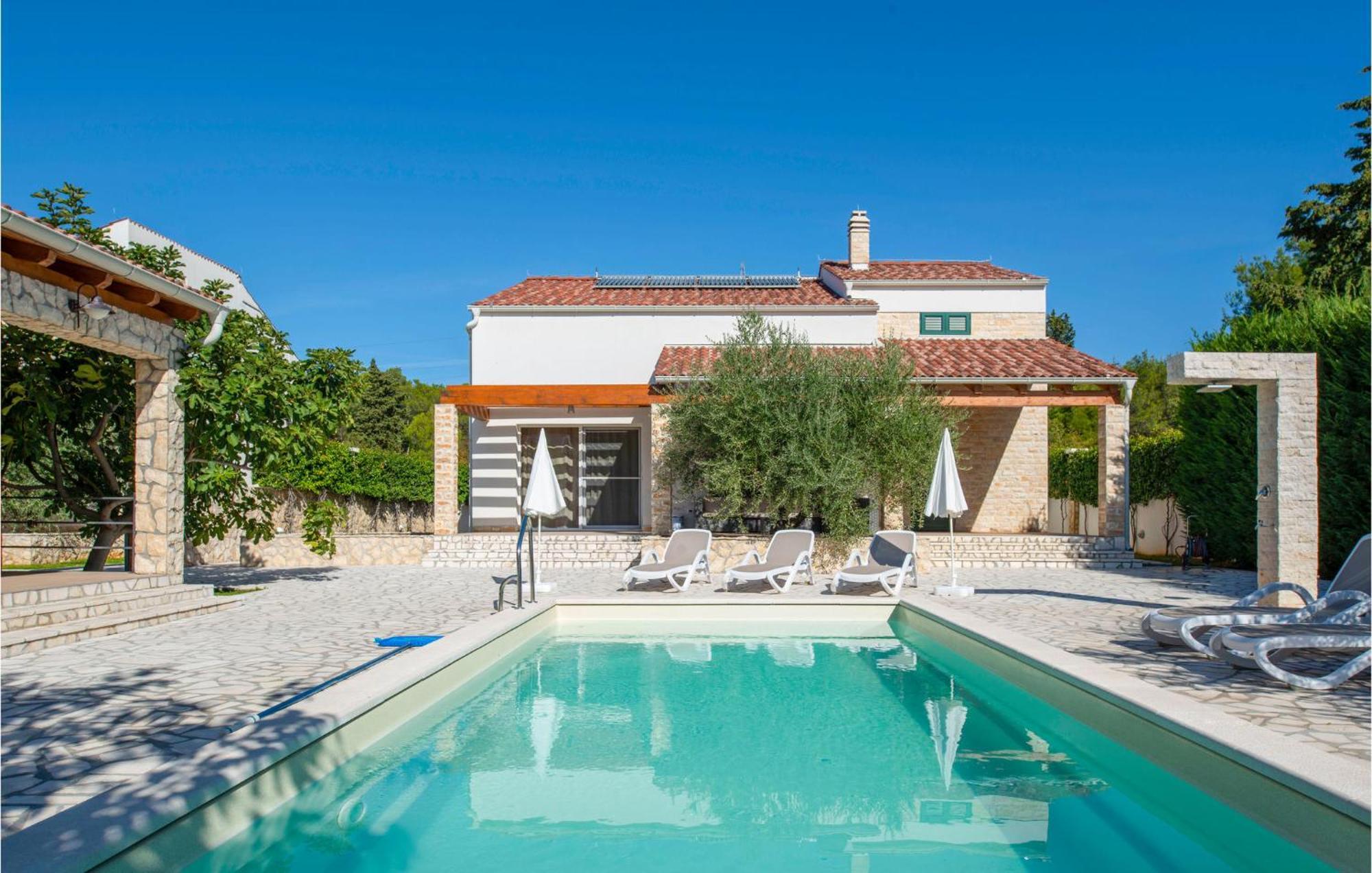 Lovely Home In Sibenik With Wifi ภายนอก รูปภาพ